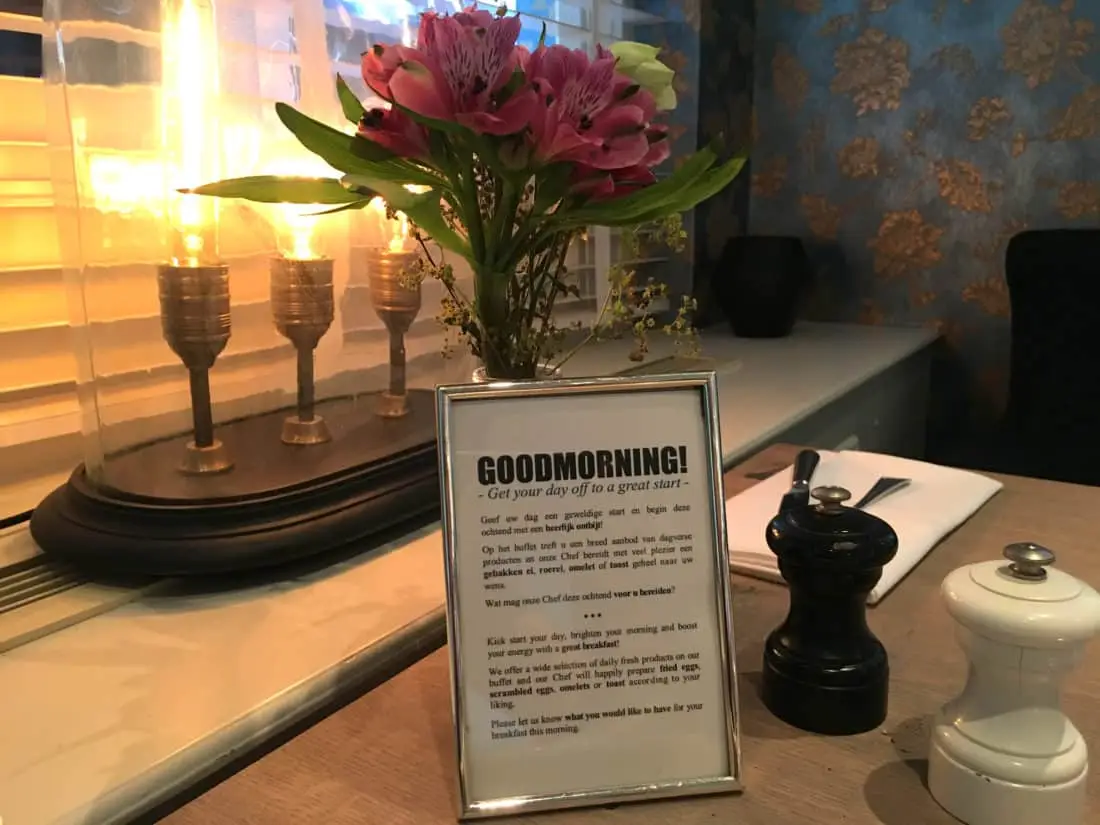 Carlton Ambassador Boutique Hotel Fruehstueck a la carte