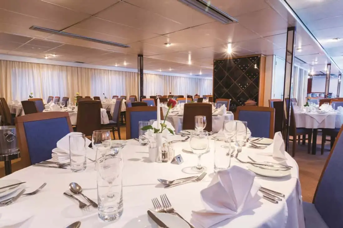 SE-Manon - Restaurant