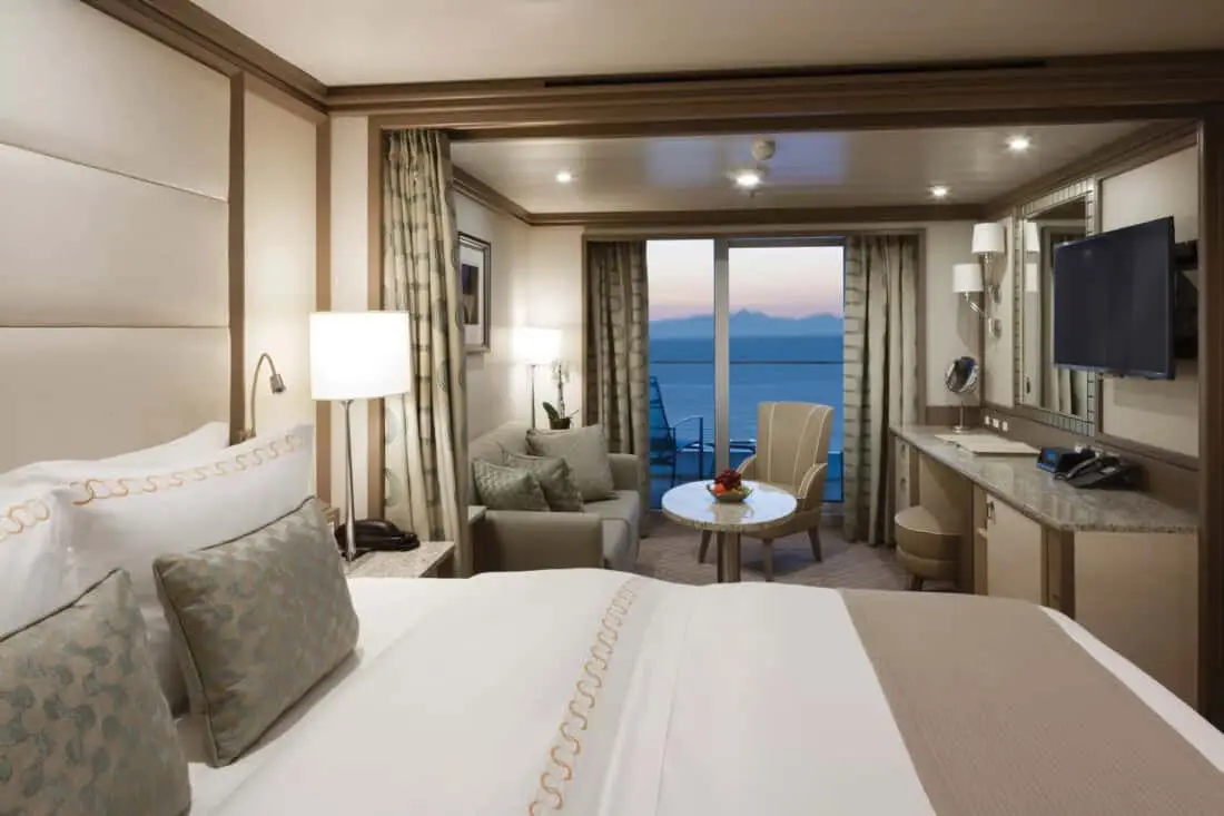 Silver Dawn - Classic Veranda Suite