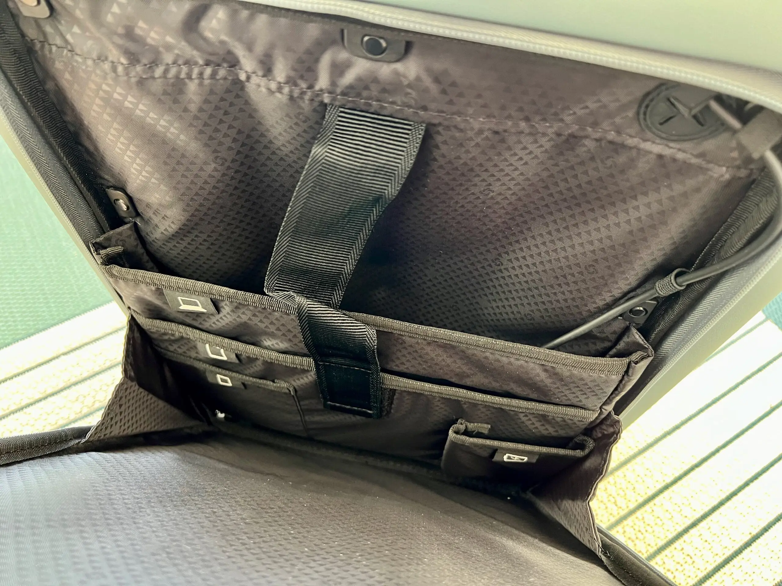 Samsonite Stackd Aussentasche Inhalt