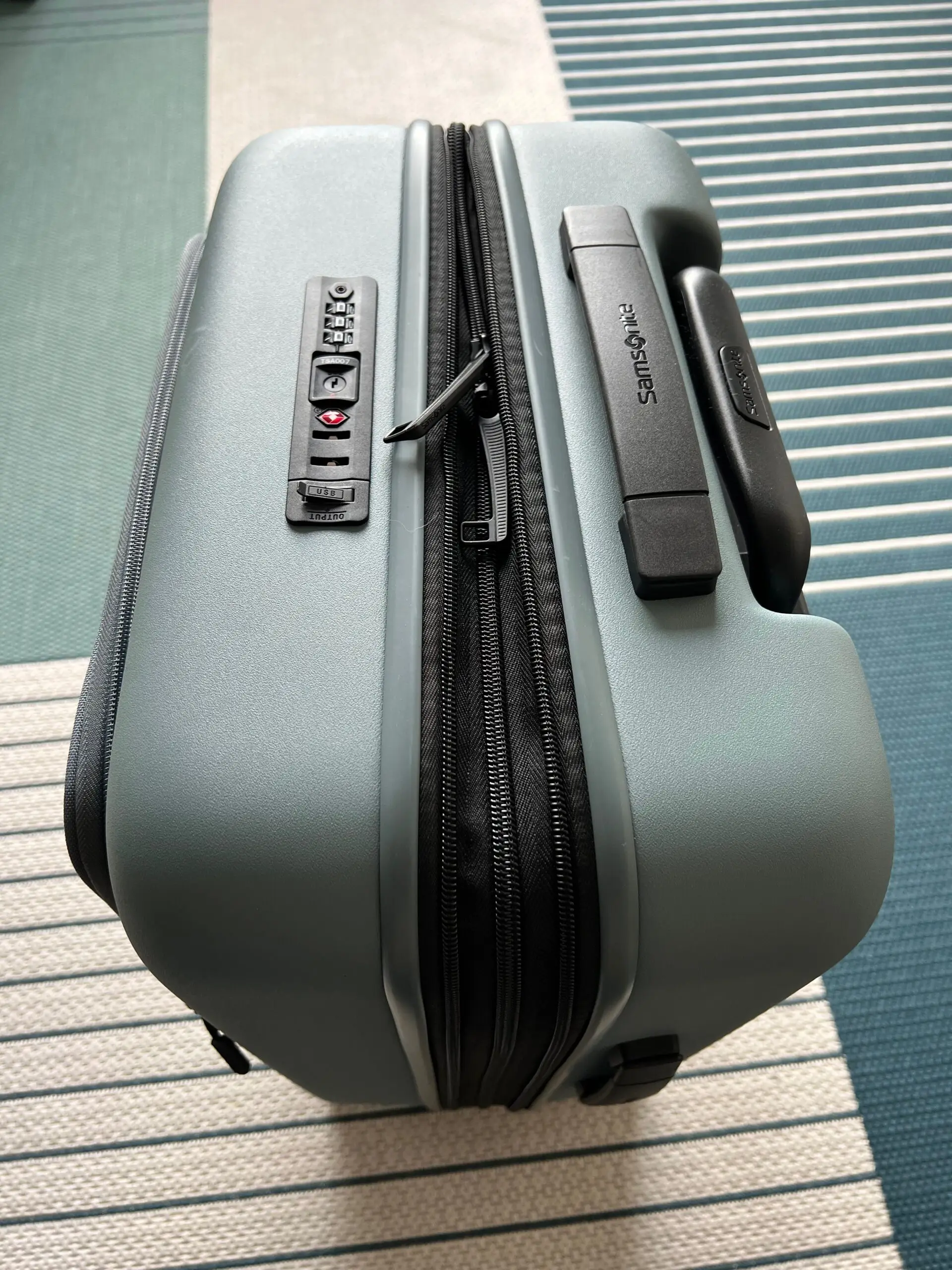Samsonite Stackd Aussentasche Erweiterbar