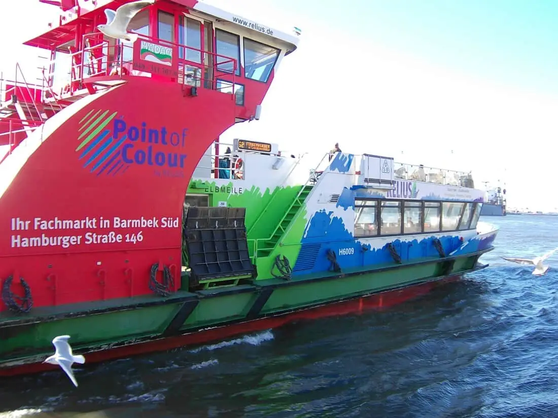 Hamburger Hafen Linie 62