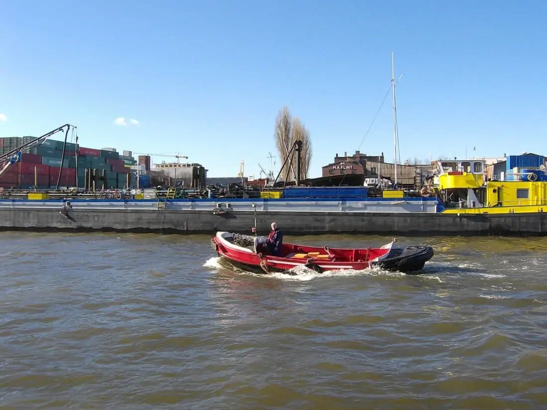 Hamburger Hafen Linie 73 3