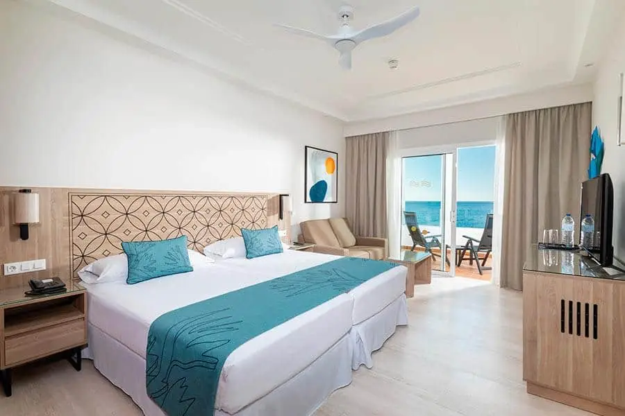 room riu madeira