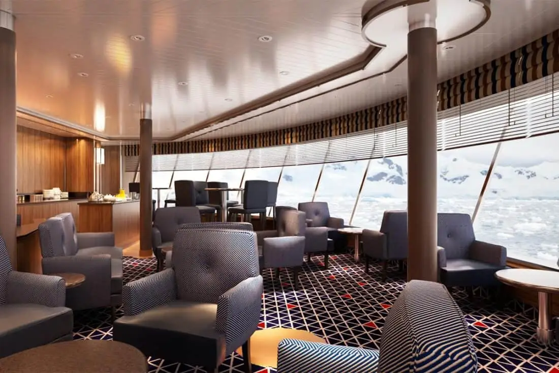 Silver Cloud - Observation Lounge