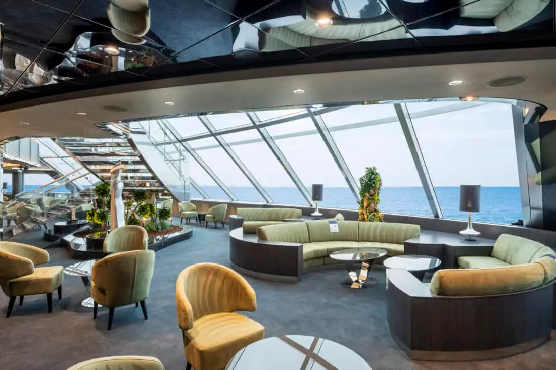 MSC Virtuosa - Yacht Club Top Sail Lounge