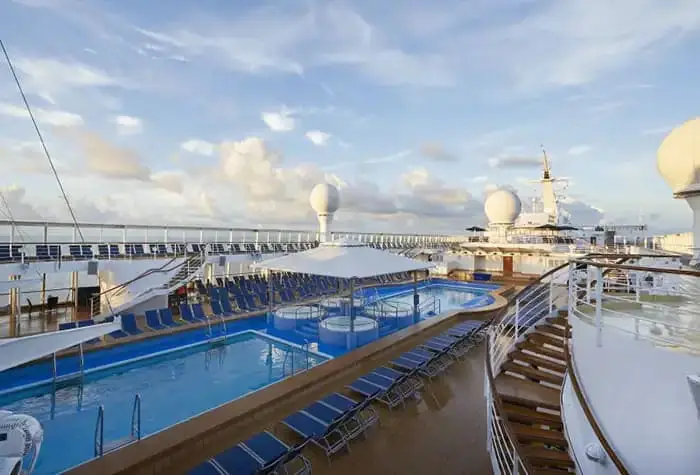 700x475 NEW ncl Sun Pool Deck 1