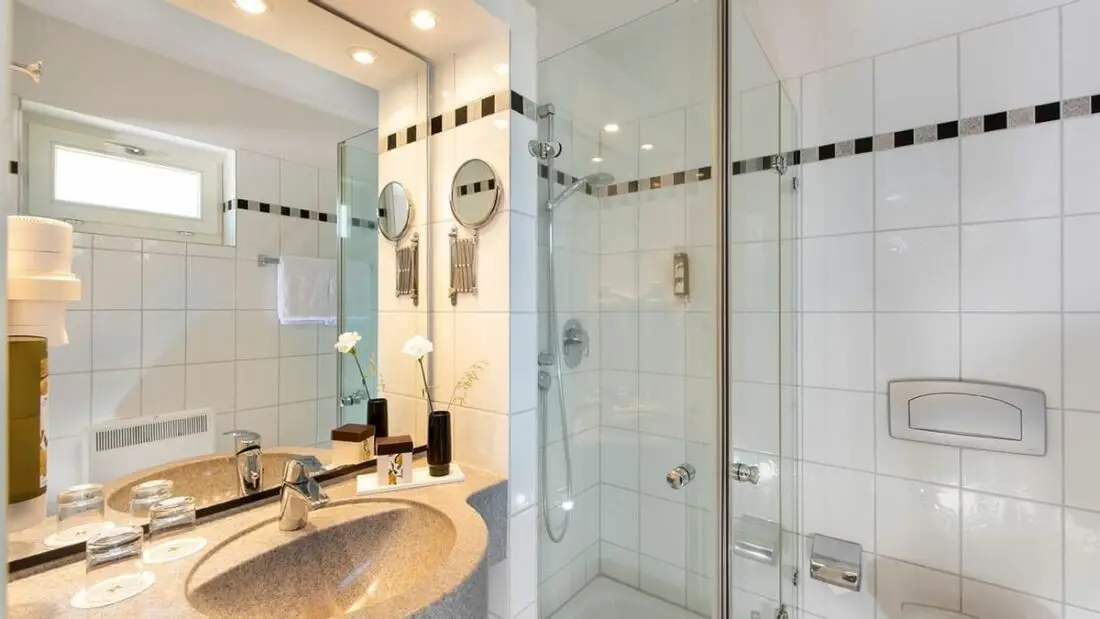 Precise Resort Marina Wolfsbruch - Badezimmer