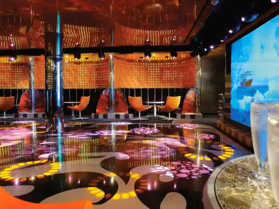 oosterdam lounge