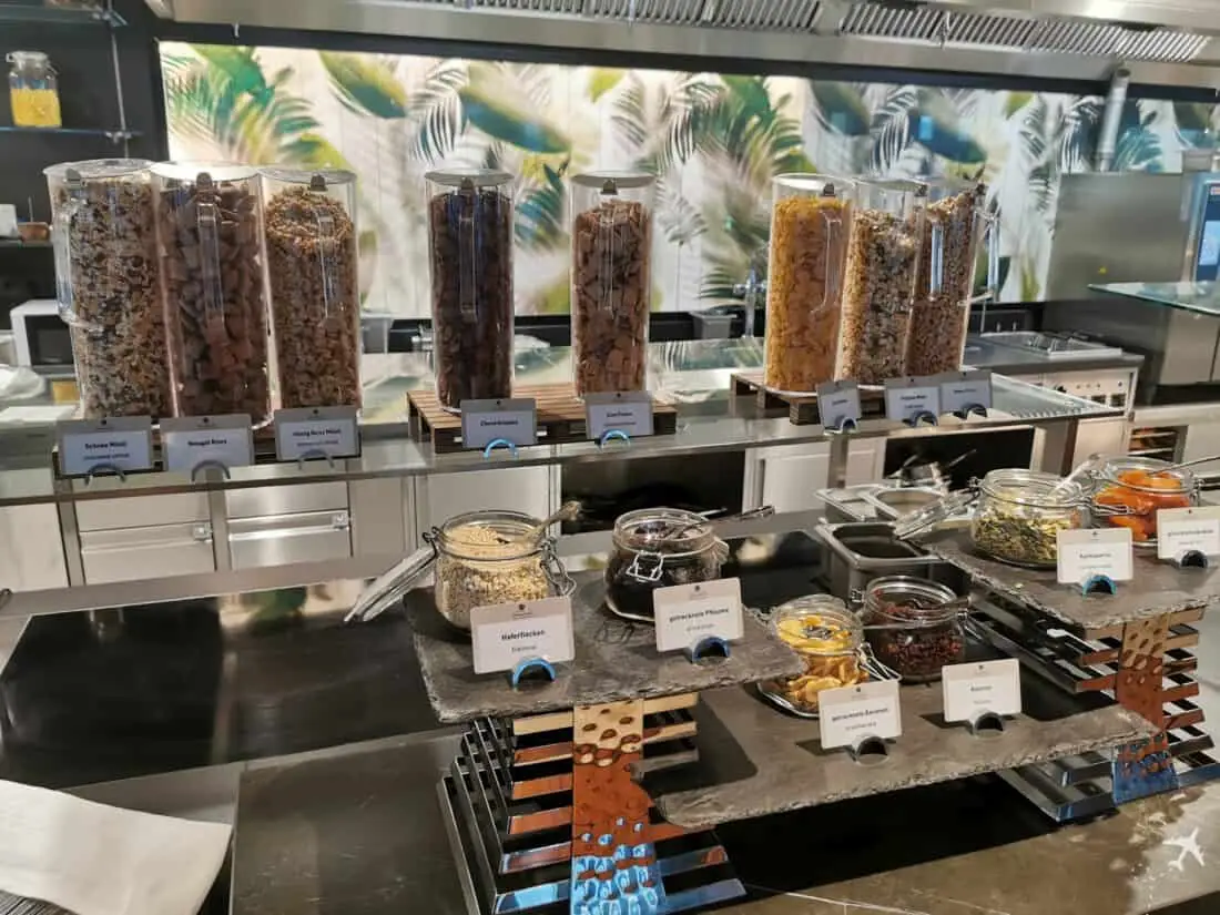 Hyperion Muenchen Fruehstueck Muesli