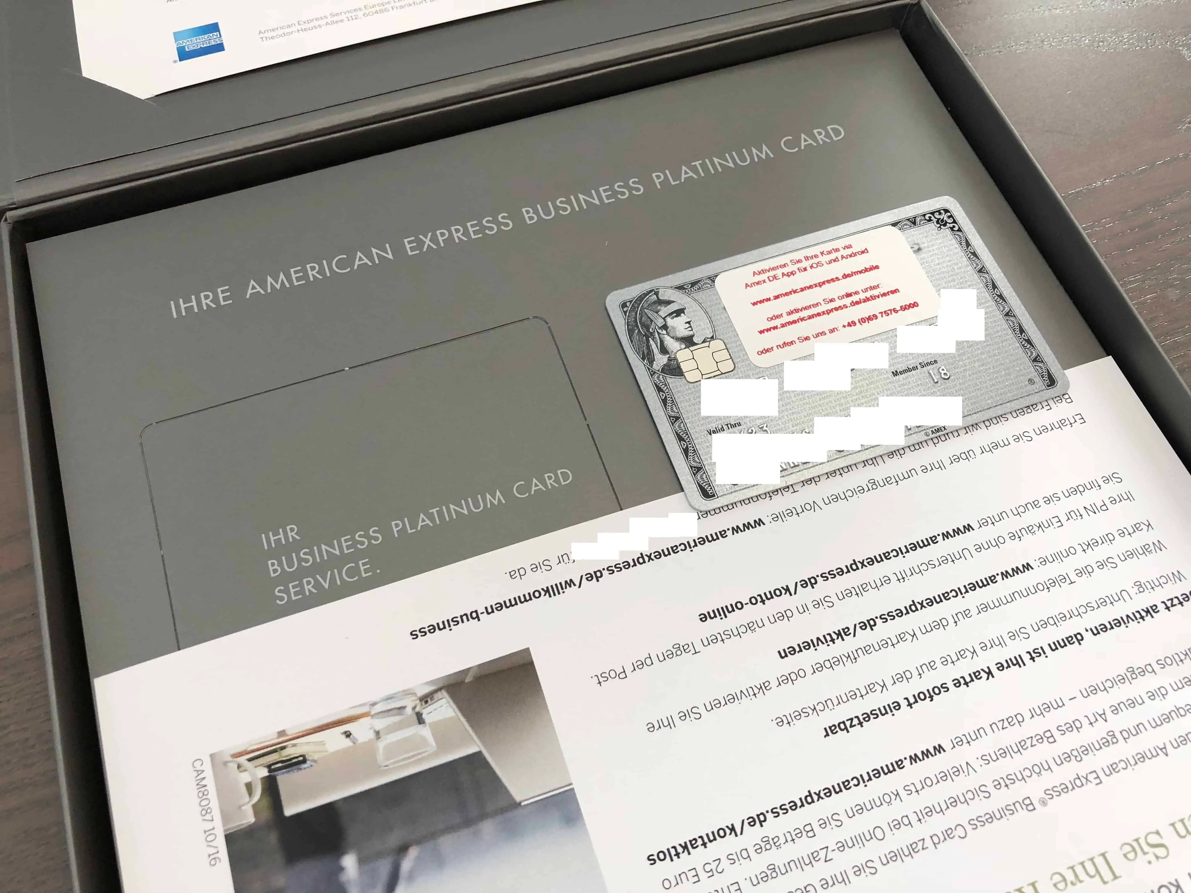 American Express Platinum Card Box Karte