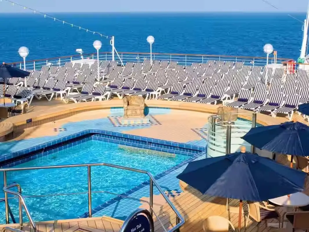 Noordam - Poolbereich am Heck