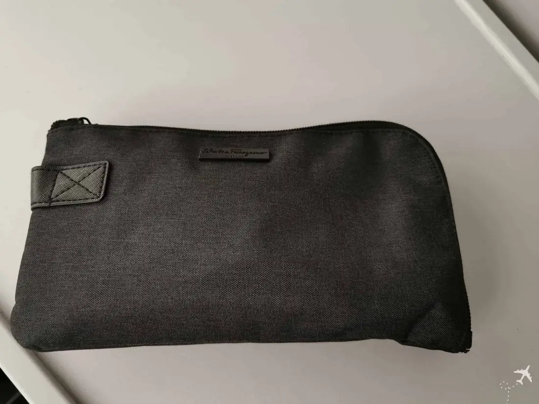 Avianca Business BOG MUC Amenity Kit