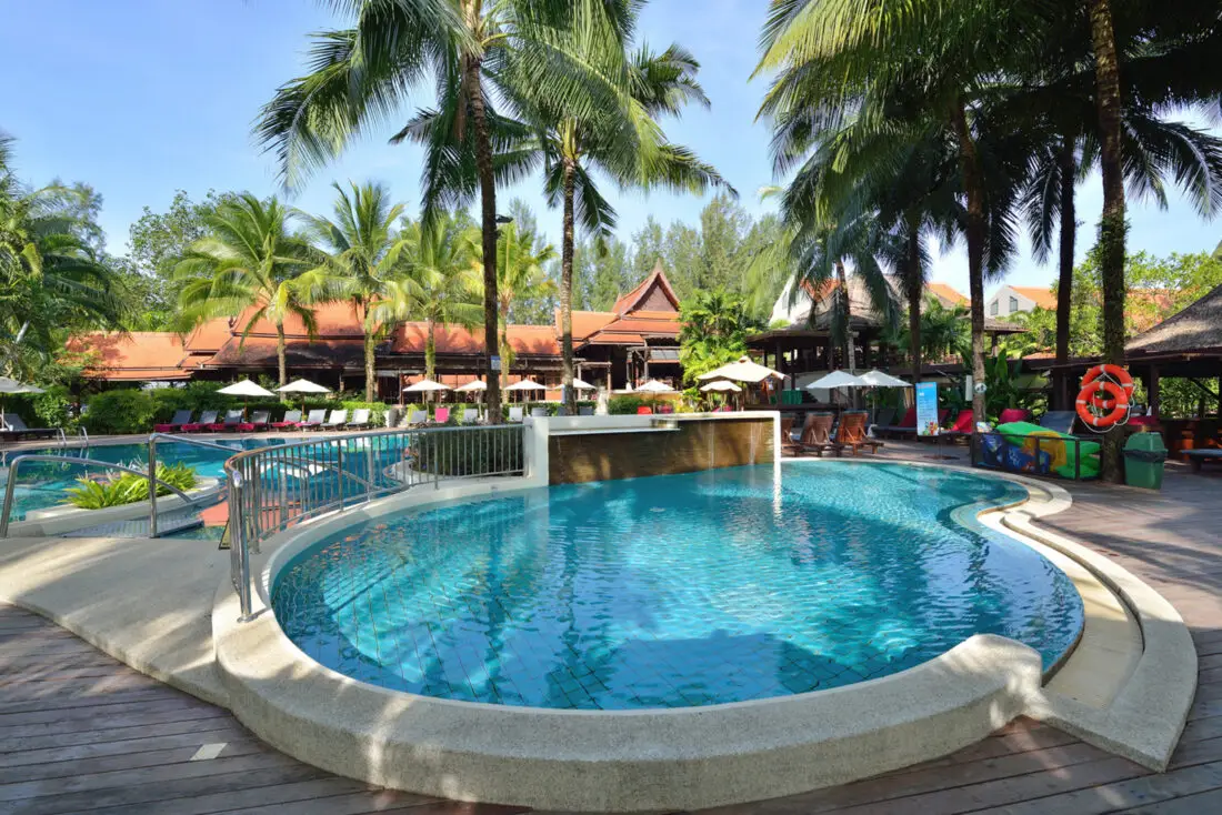 Khaolak Bhandari poolneu