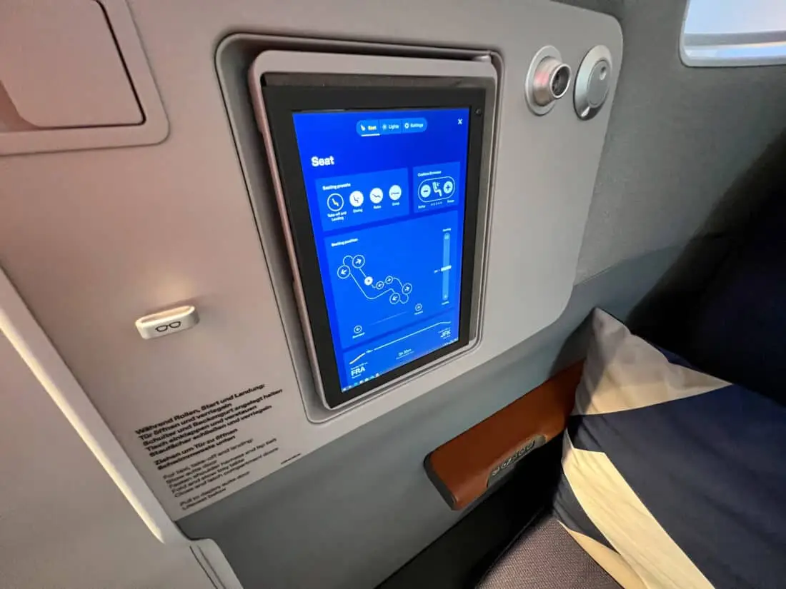 Lufthansa Allegris Business Class Tablet 2