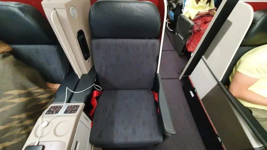 Turkish 777 business seat