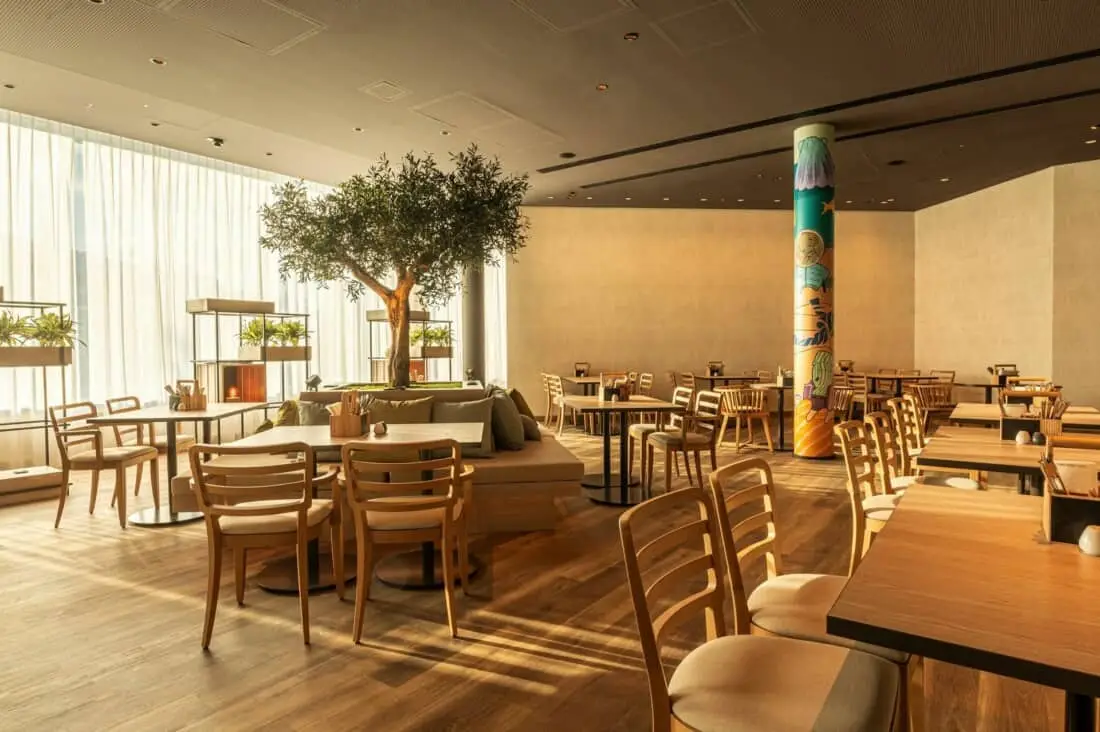 ICH Luebeck restaurant 2 e10cffea1b